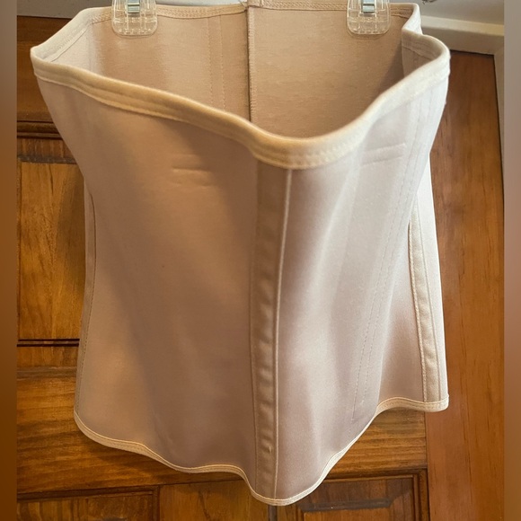CYSM Shapers Beige Waist Trainer